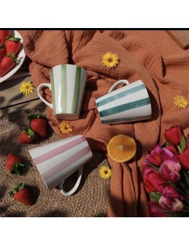Mug à rayures en grès blanc