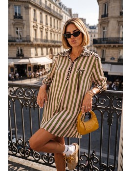 Robe courte manches 3/4...